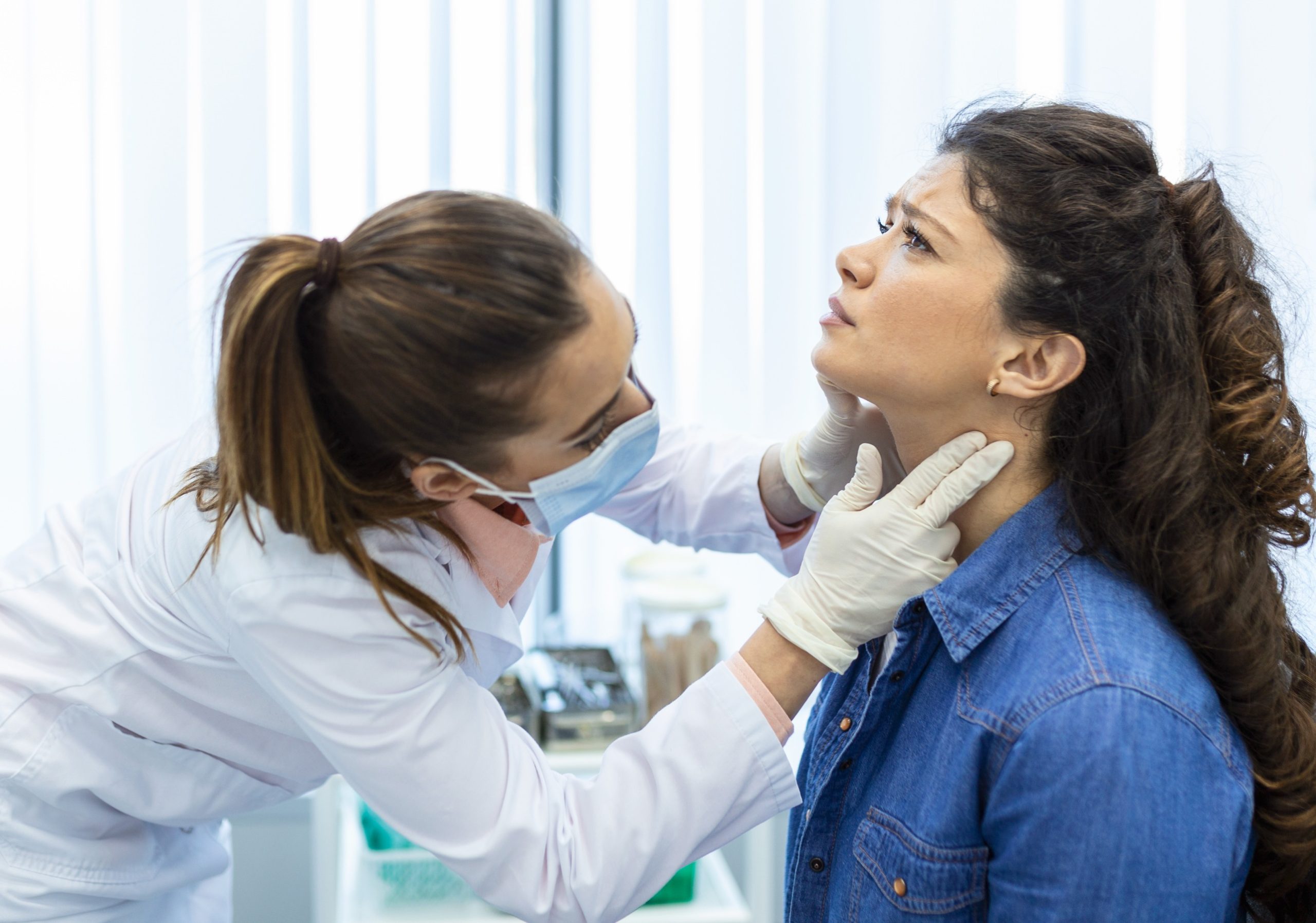 Tonsillectomy in Adults: Recovery Time, Risks & What to Expect