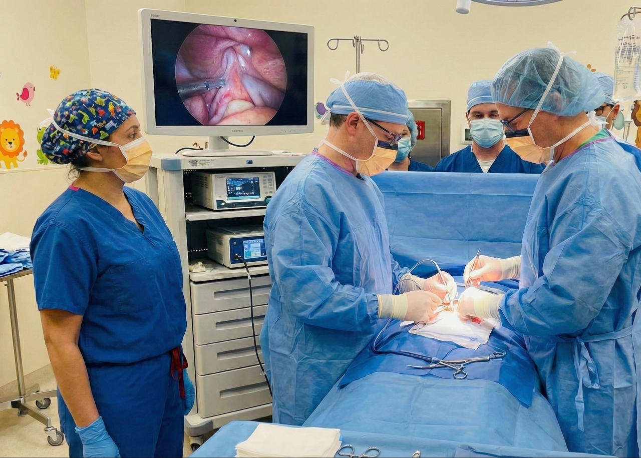 سبعة أشهر من الكفاح، جراحة واحدة من الأمل: علاج تضيق المريء النادر عند الرضع