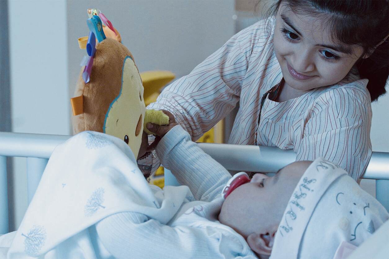 Baby girl undergoes bone marrow transplant from sister, 8, in Abu Dhabi