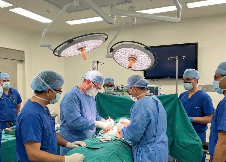 30 دقيقة أنقذت حياة: كيف أن استجابة الصدمة السريعة أنقذت شاباً في الخامسة والعشرين من عمره بعد حادث سير مروع